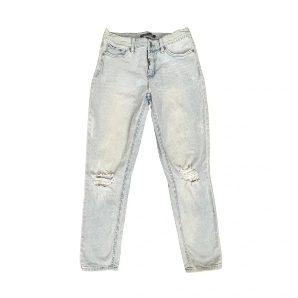 Calvin Klein Mid Rise Slim Boyfriend Jeans Light Wash Size 27